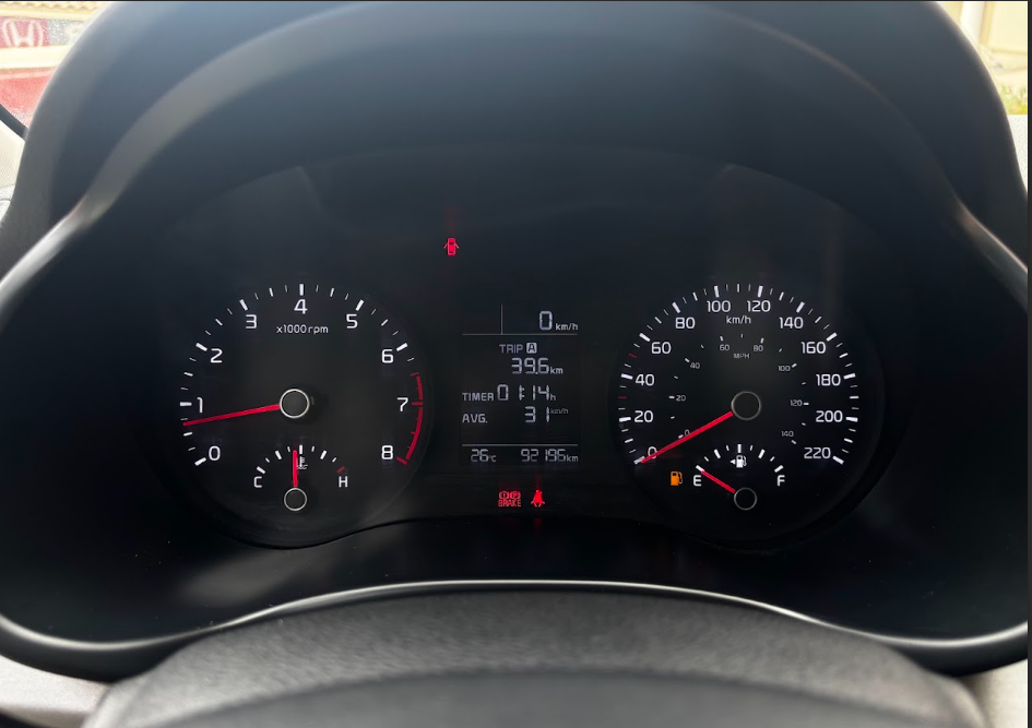 KIA Rio Lateral izquierdo 14